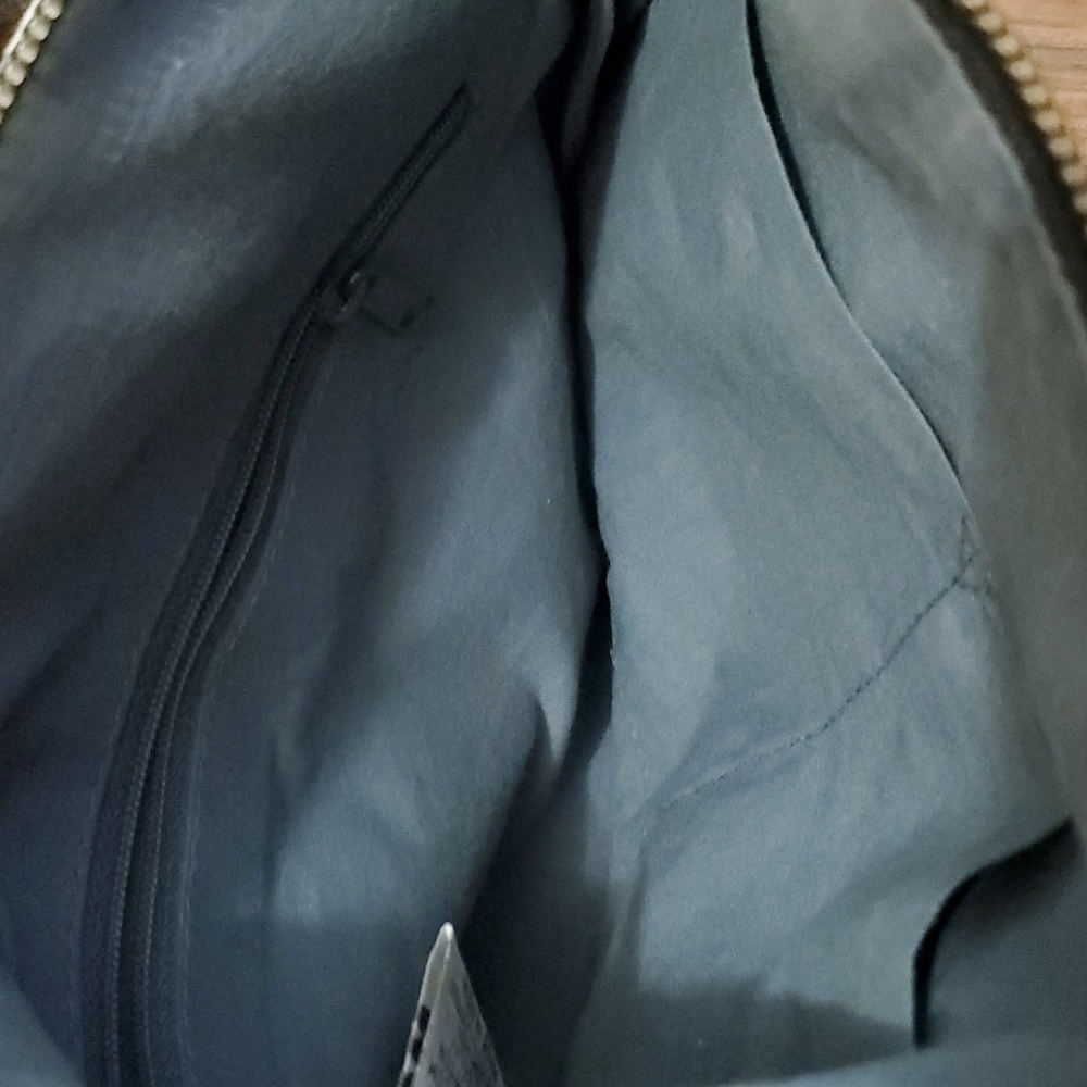 Bella Taylor purse - Picture 6 of 9